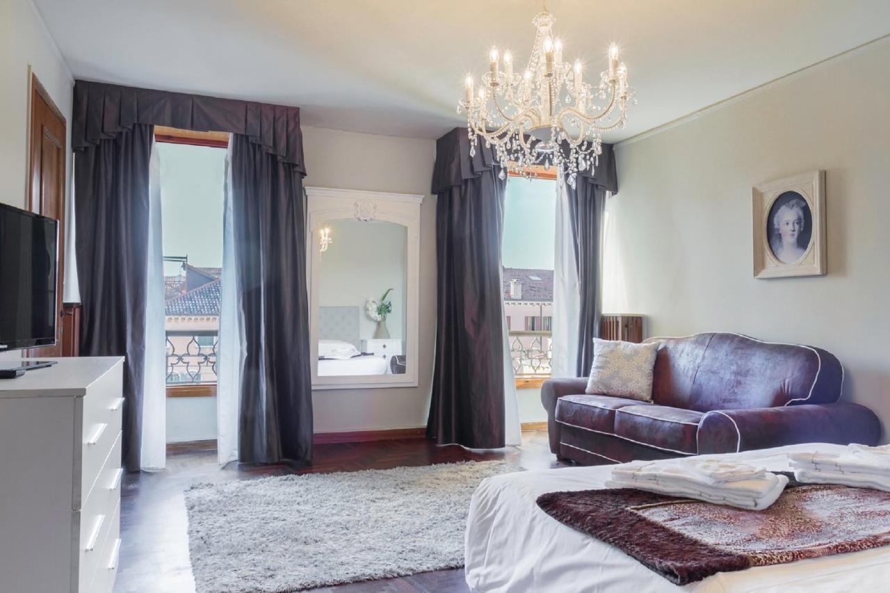 Rialto Canal View With Terrace And Balcony By Wonderful Italy Appartement